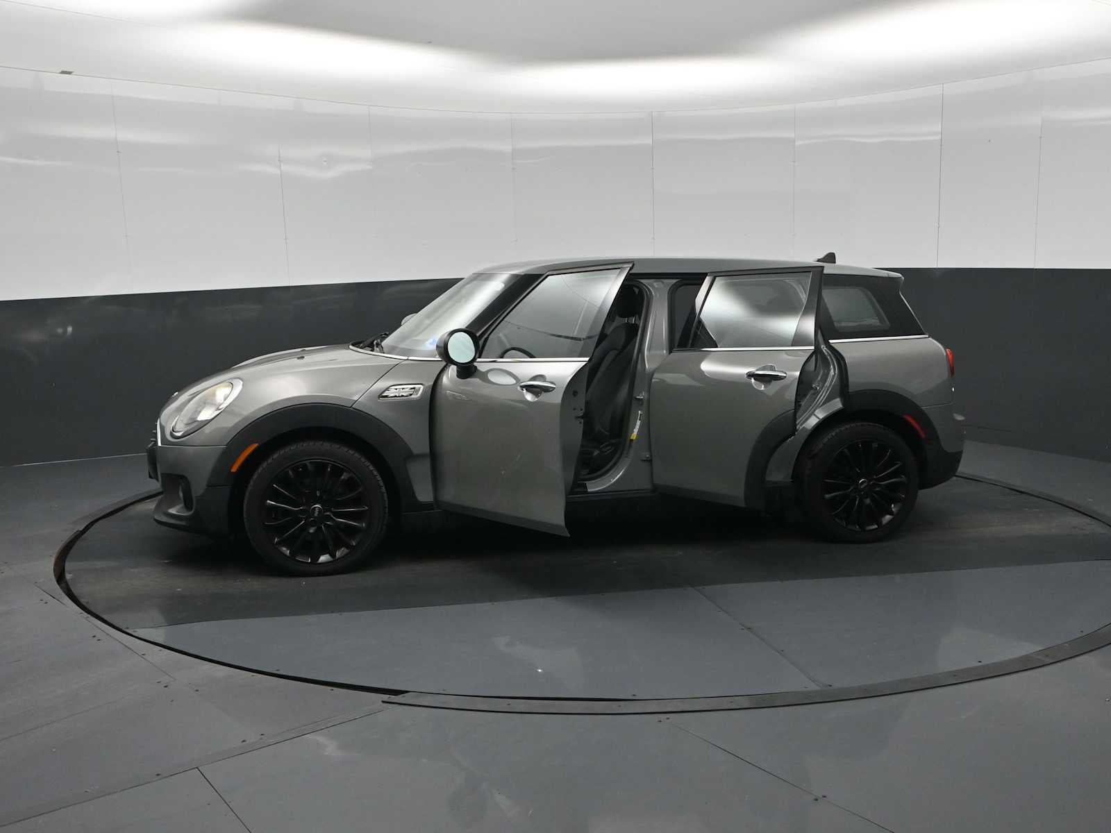 2018 MINI Clubman Cooper