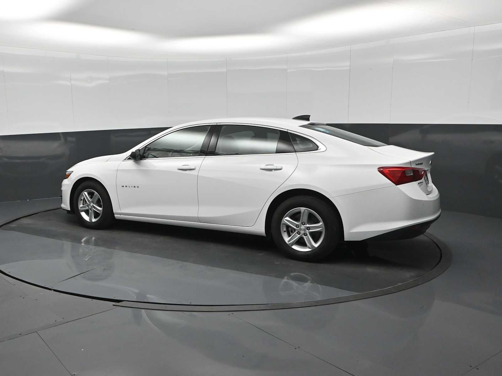 2025 Chevrolet Malibu LS