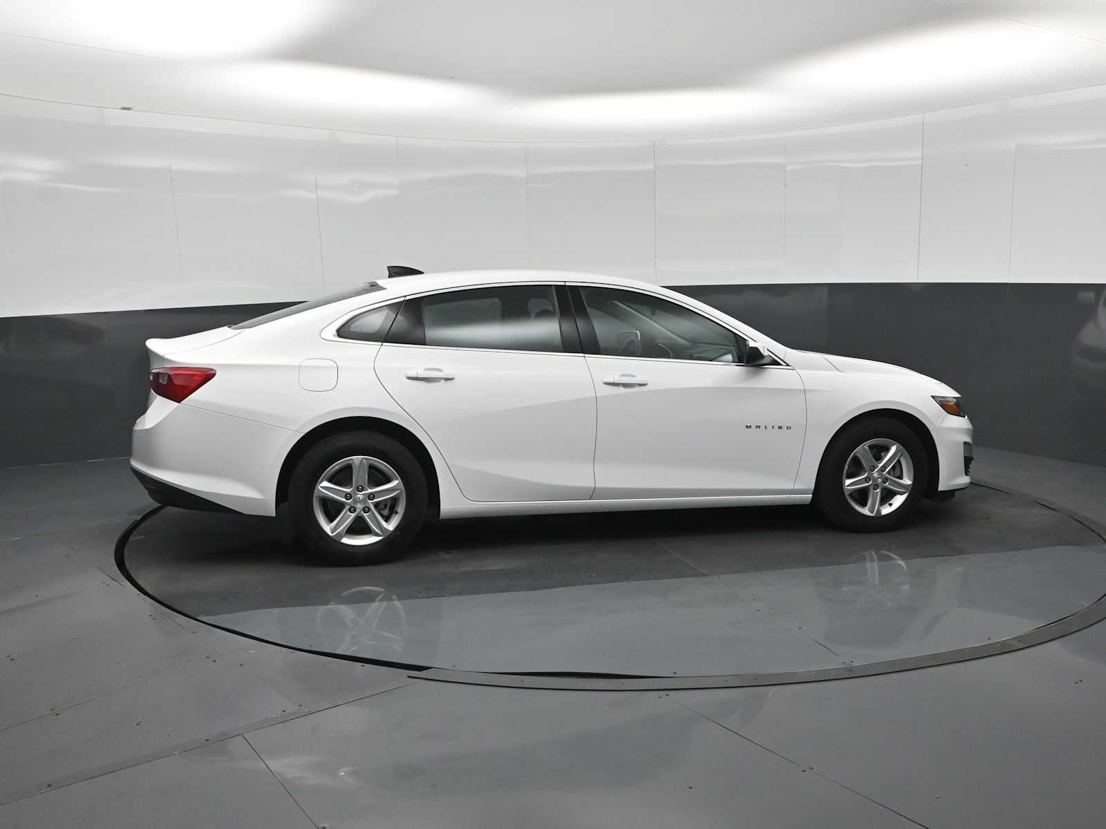 2025 Chevrolet Malibu LS