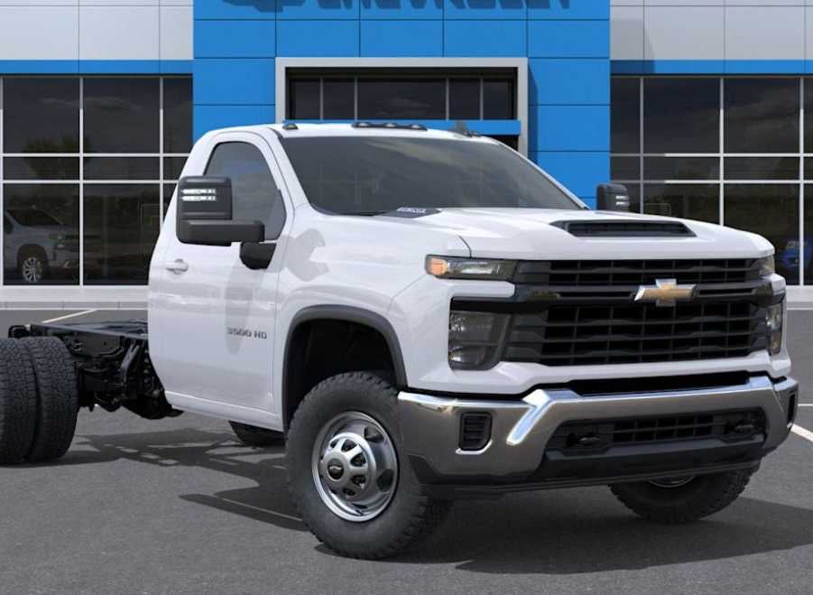 2025 Chevrolet Silverado 3500 HD Chassis Cab Work Truck