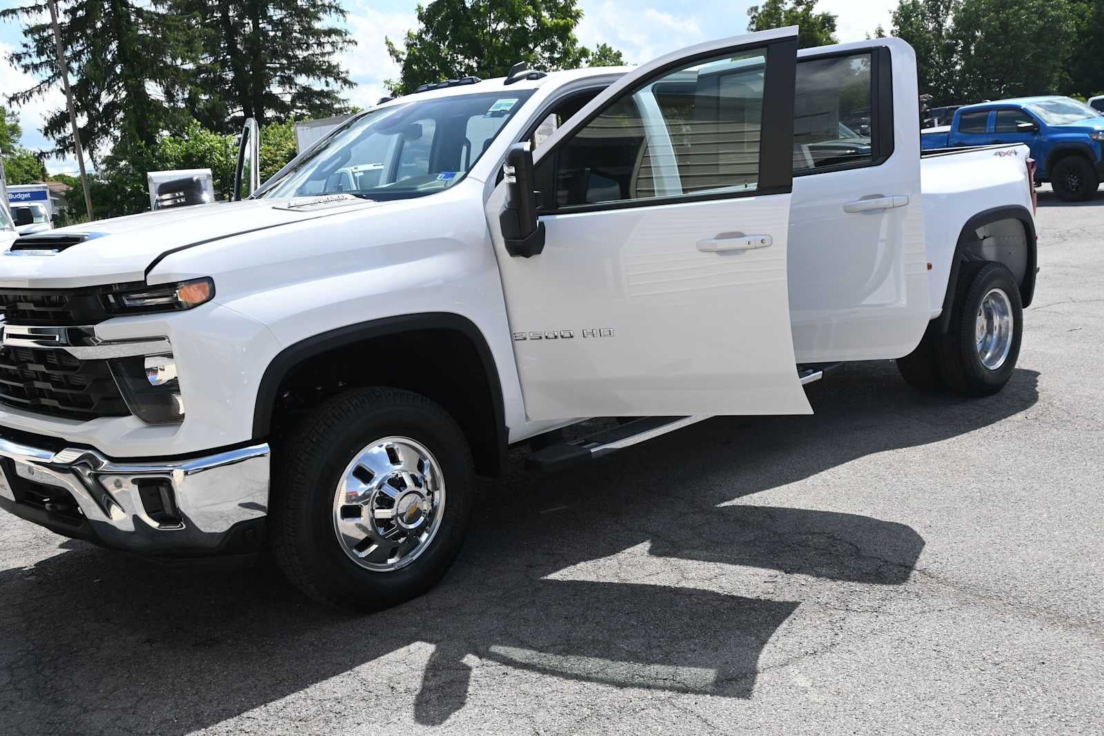 2026 Chevrolet Silverado 3500 HD LT DRW