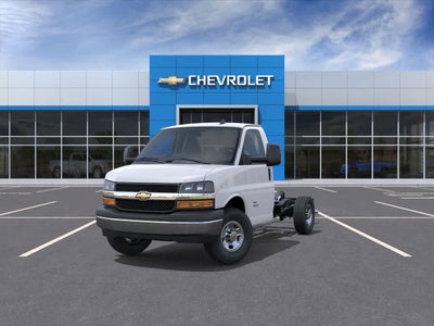 2025 Chevrolet Express Cutaway 3500 1WT
