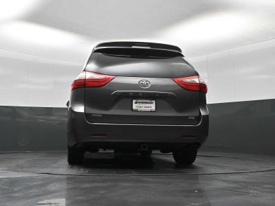 2015 Toyota Sienna XLE