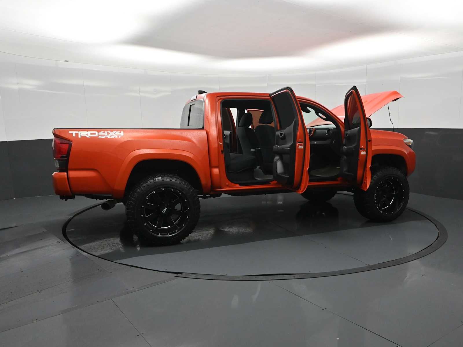 2018 Toyota Tacoma SR