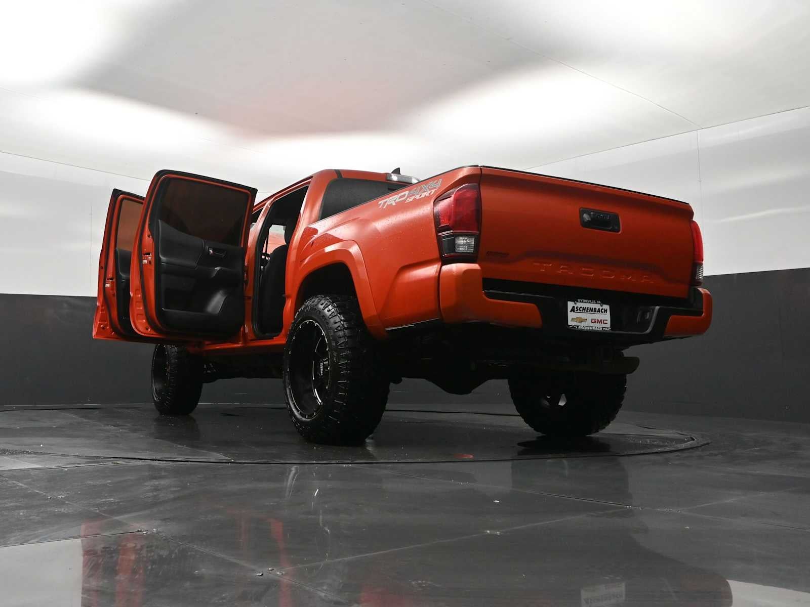 2018 Toyota Tacoma SR